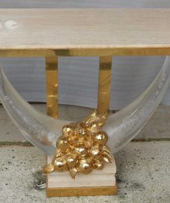 1970′ Console Bronze Doré, Altuglas Et Travertin Aux Cornes D’Abondance Par Claude Dalle Pour Roméo